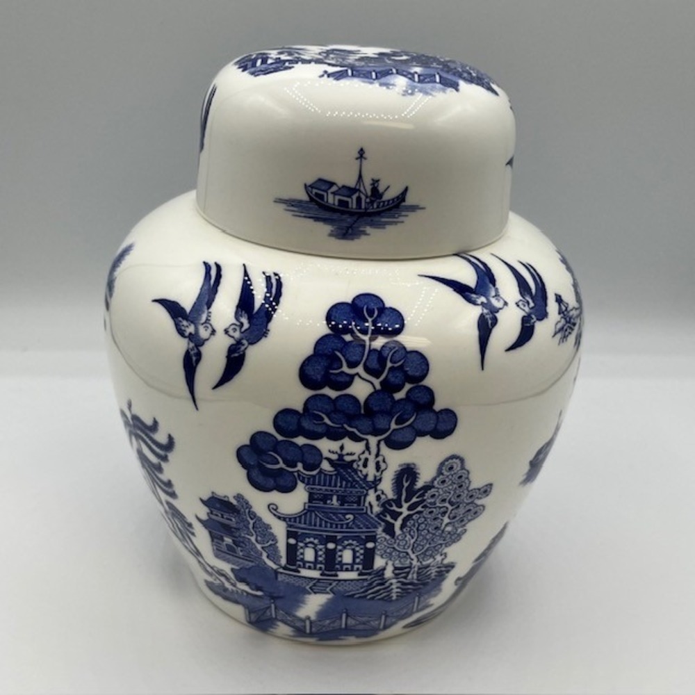 Vintage Coalport Bone China Willow Ginger Jar Blue White Lidded Pagoda England